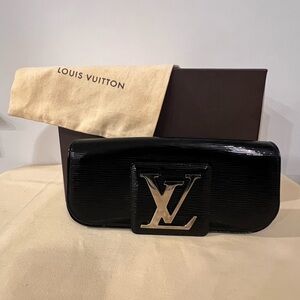 Louis Vuitton Sobe Clutch